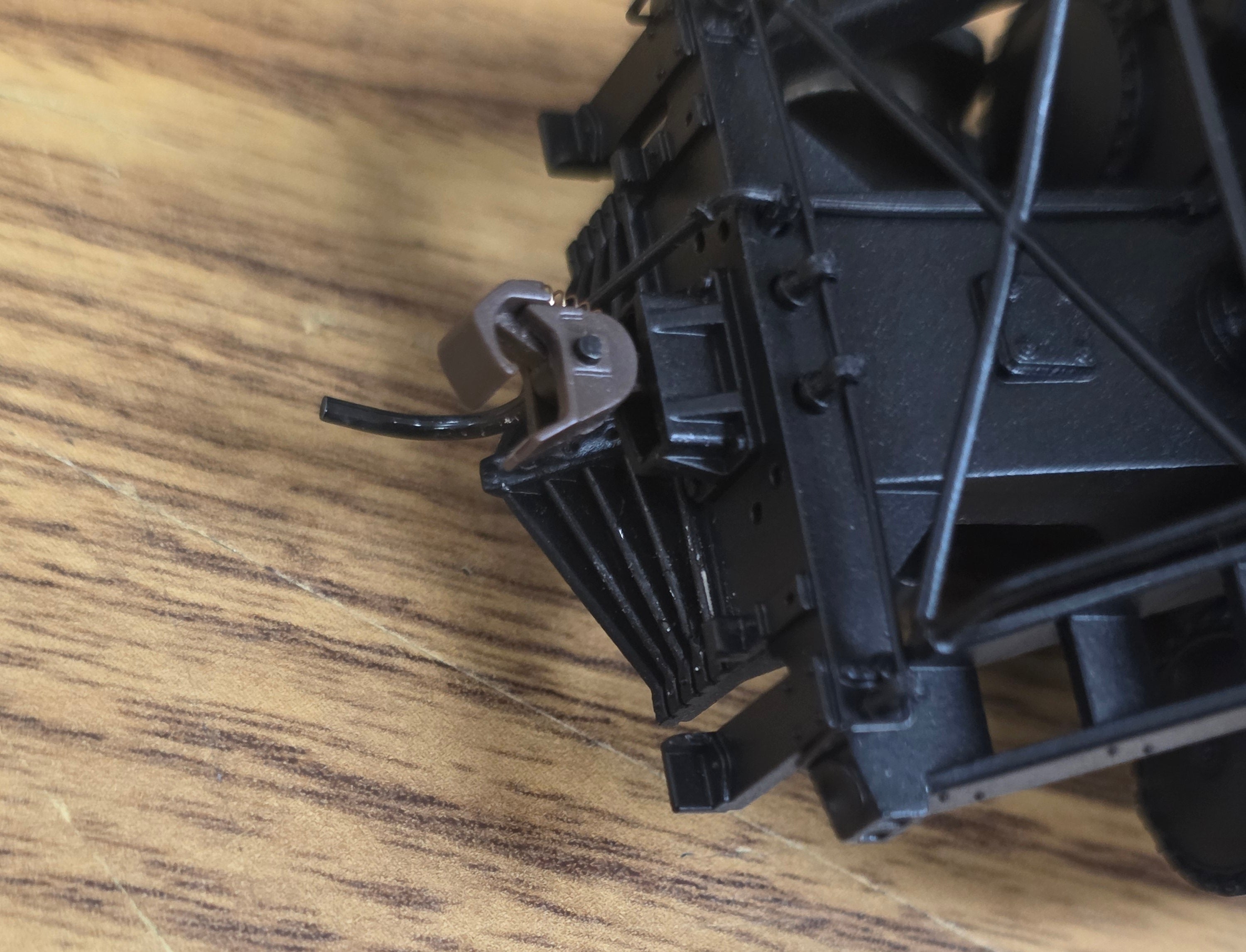 ***Blemished (see photos, sold as-is) REFURBISHED BR6410 N&W Y6b 2-8-8-2, #2172, 22I tender, Paragon3 Sound/DC/DCC, Smoke, HO