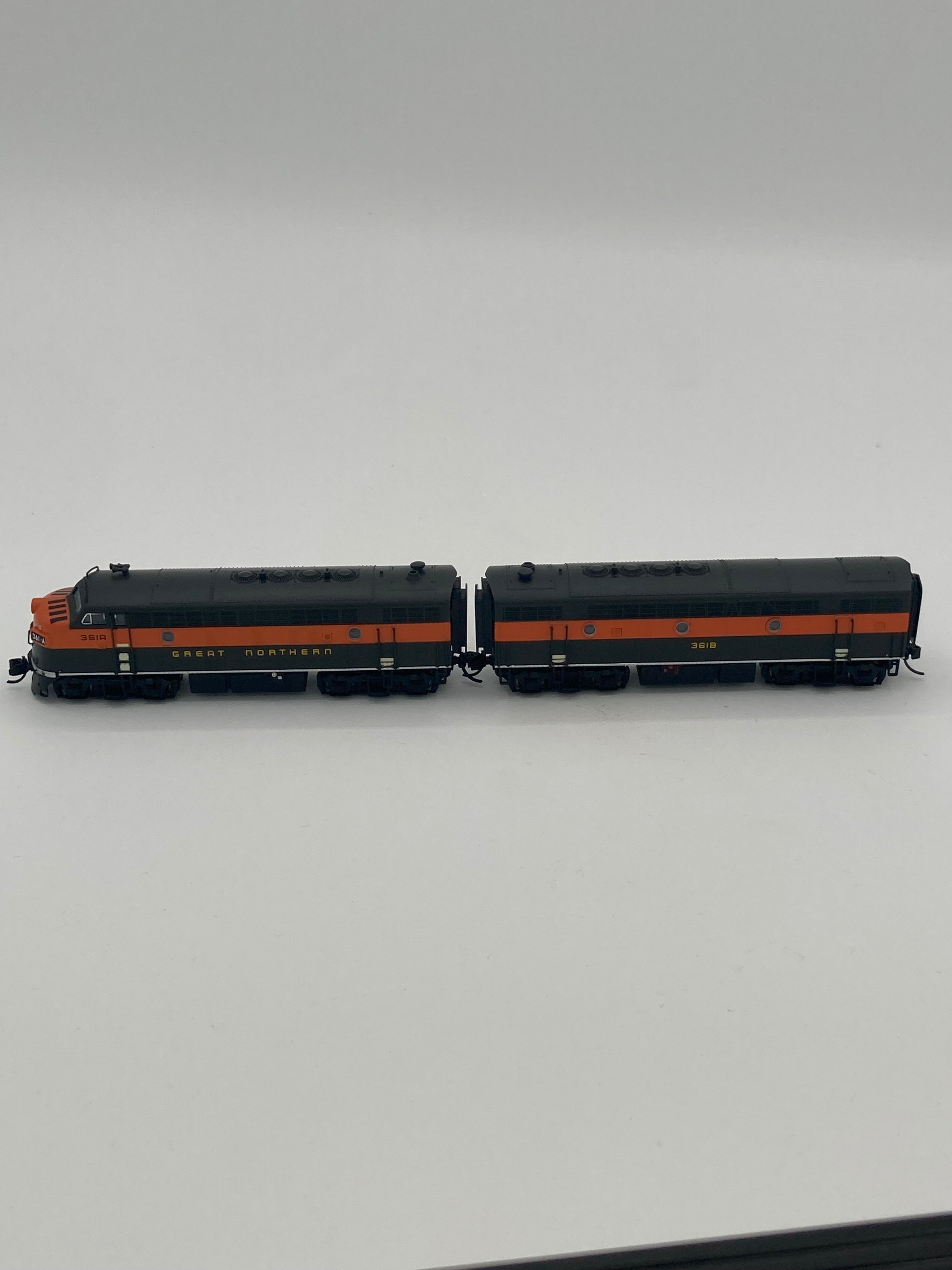 REFURBISHED R7786 EMD F7 AB, GN 361A/361B, Simplified Empire Builder,