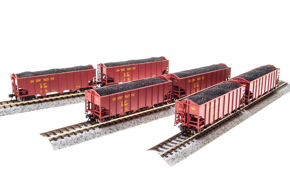 3654 3-Bay Hopper, UP, Red with Yellow Lettering, 6-pack B, N