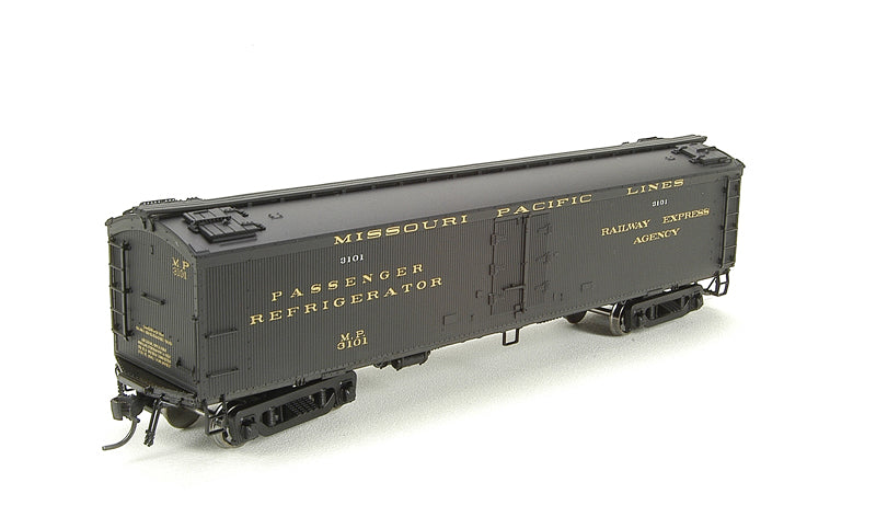 BLI-1474 GACX 53'6" Wood Express Reefer, MP 2-Car Set, #3102/3103, Pullman Green, HO